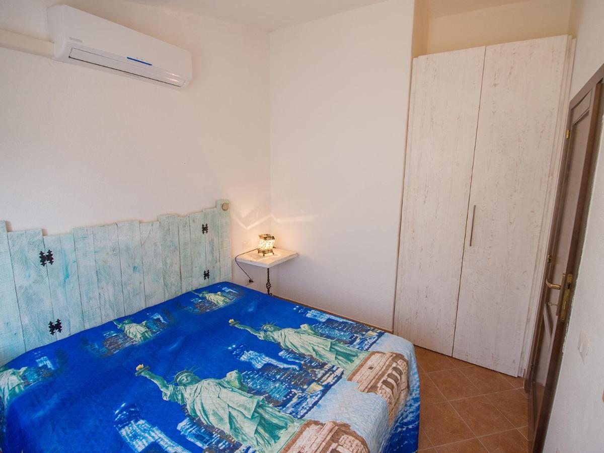 Appartamento Budelli Porto Pollo 700 Metri Dal Mare 帕劳 外观 照片