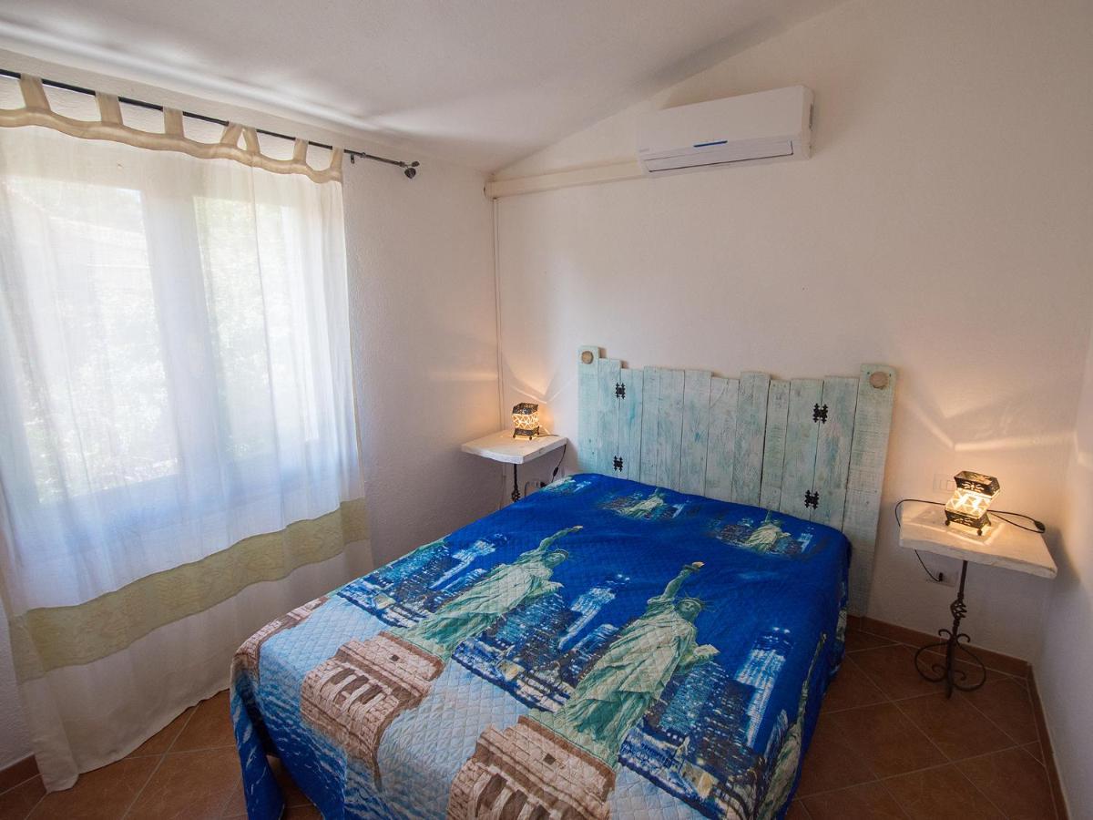 Appartamento Budelli Porto Pollo 700 Metri Dal Mare 帕劳 外观 照片