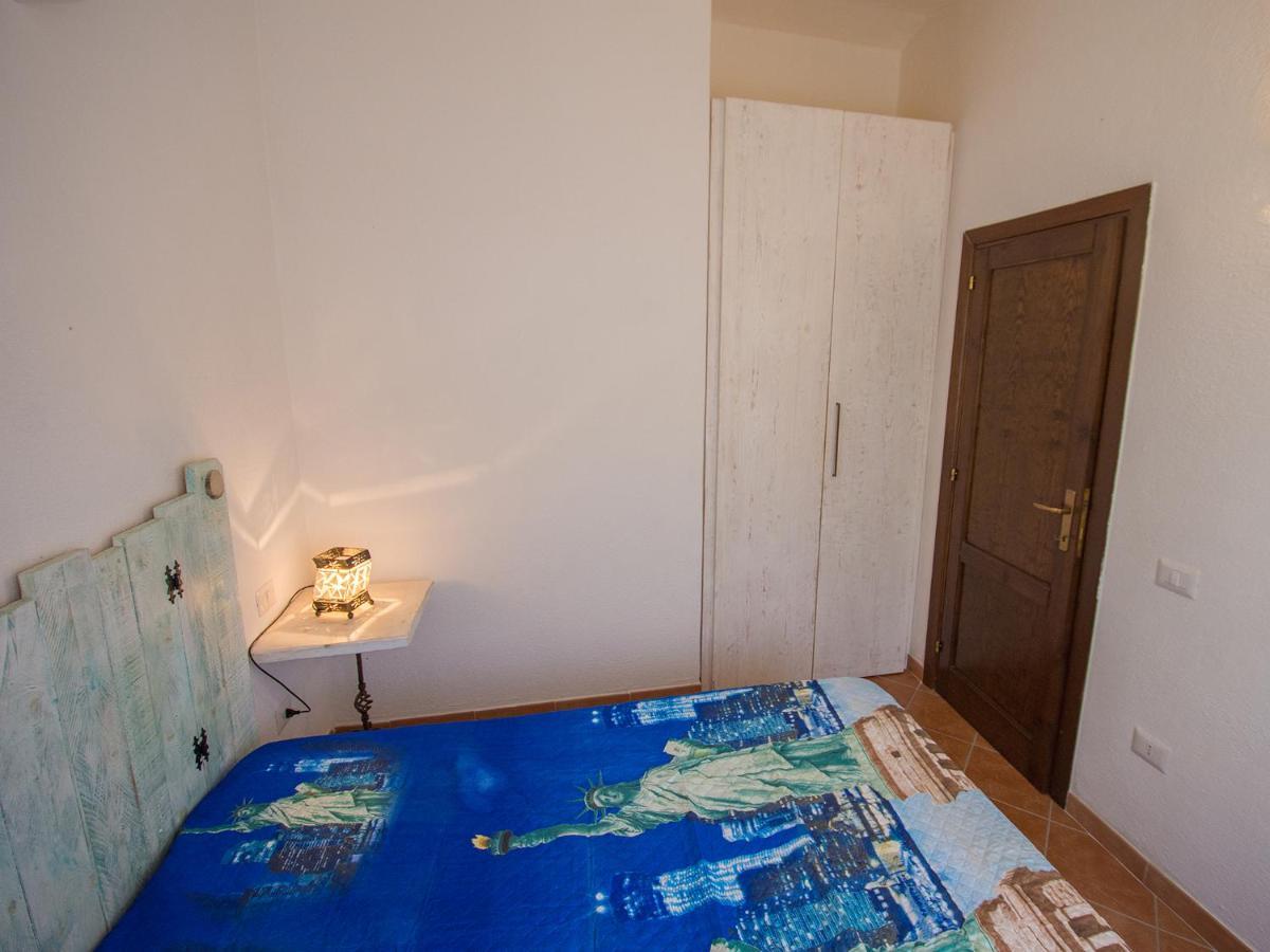 Appartamento Budelli Porto Pollo 700 Metri Dal Mare 帕劳 外观 照片